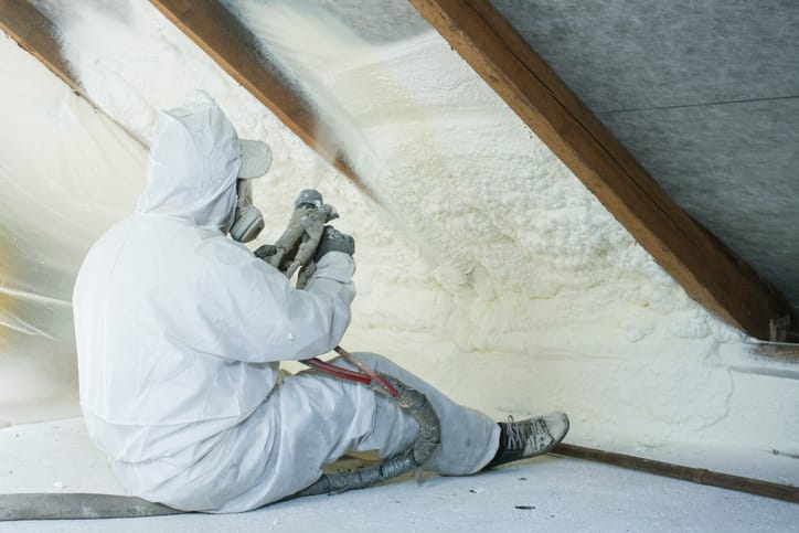 What are the Pros and Cons of Spray Foam Insulation?